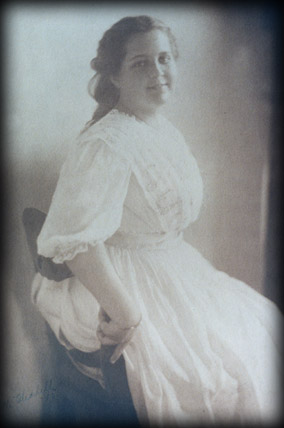 elisekinkead.jpg