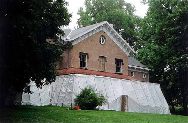 reconhouse.jpg