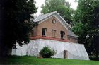 reconhouse.jpg
