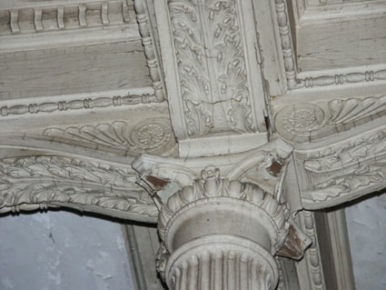 librarydetailstairstop.jpg